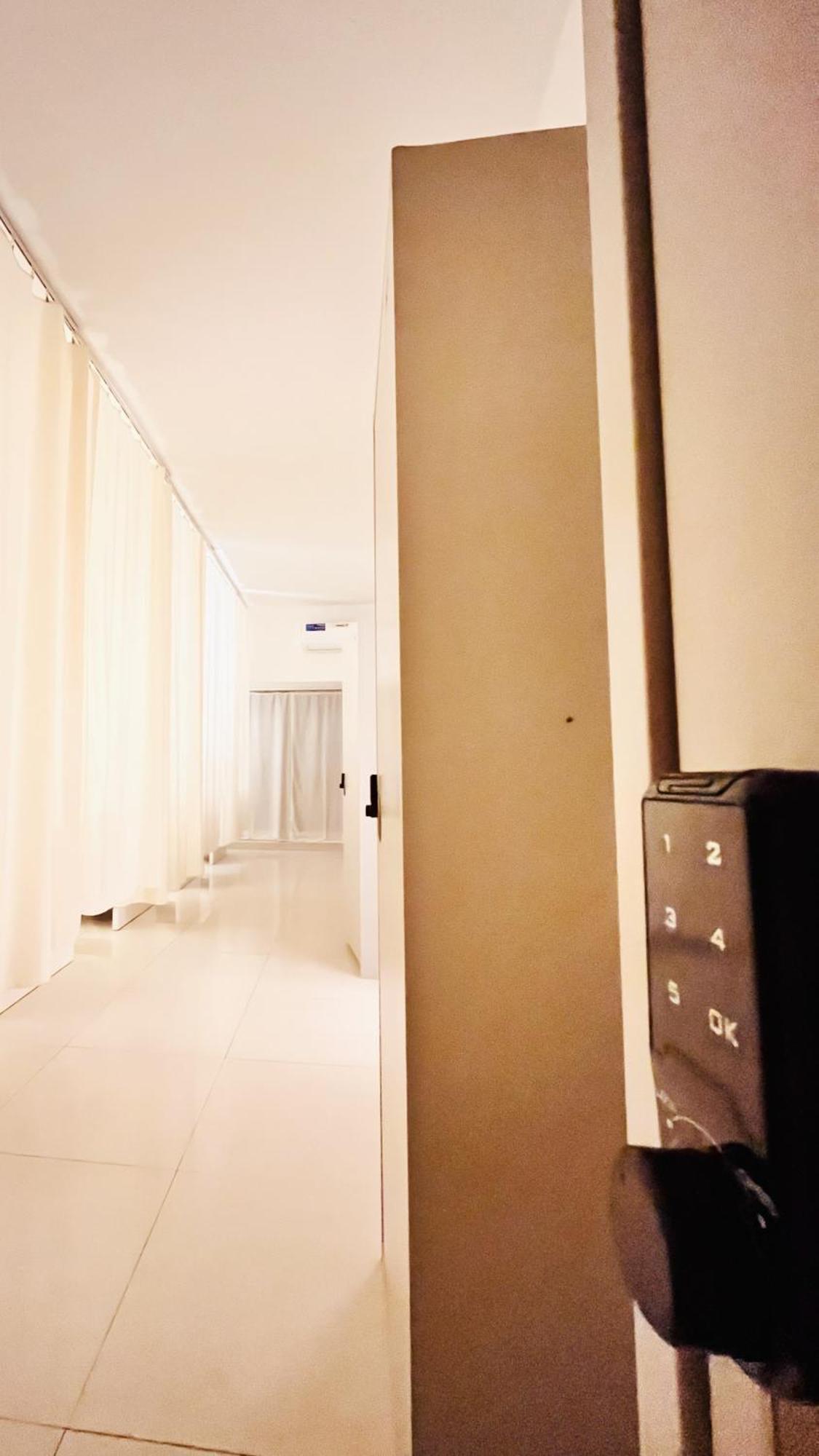 Westay Hostel Dubai Exterior foto